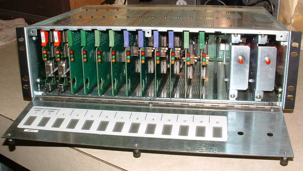 V1500 Communications distribution unit