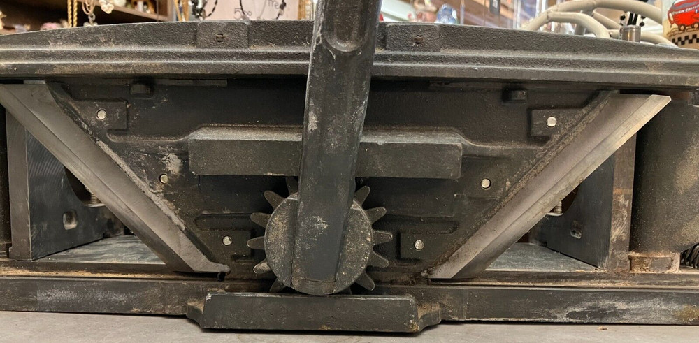 Grizzly G1690 Miter Trimmer