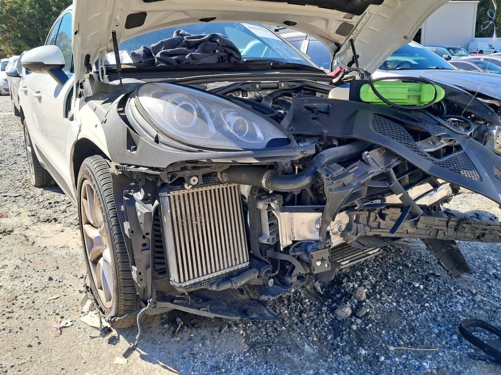 MACAN 2015 Glove Box 4853152