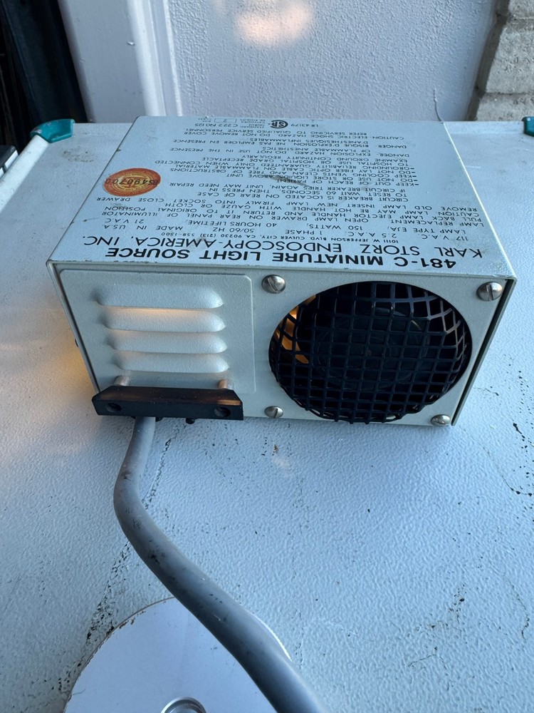 Karl Storz 481C Miniature Light Source