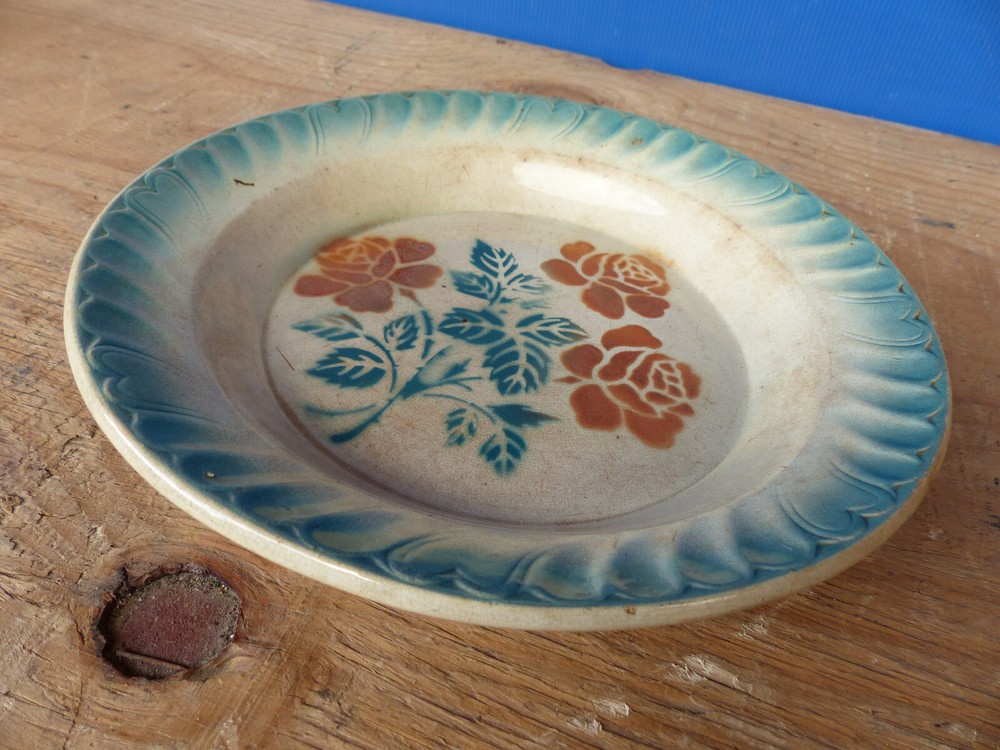 Vintage Roses Model Table Plate From Castres