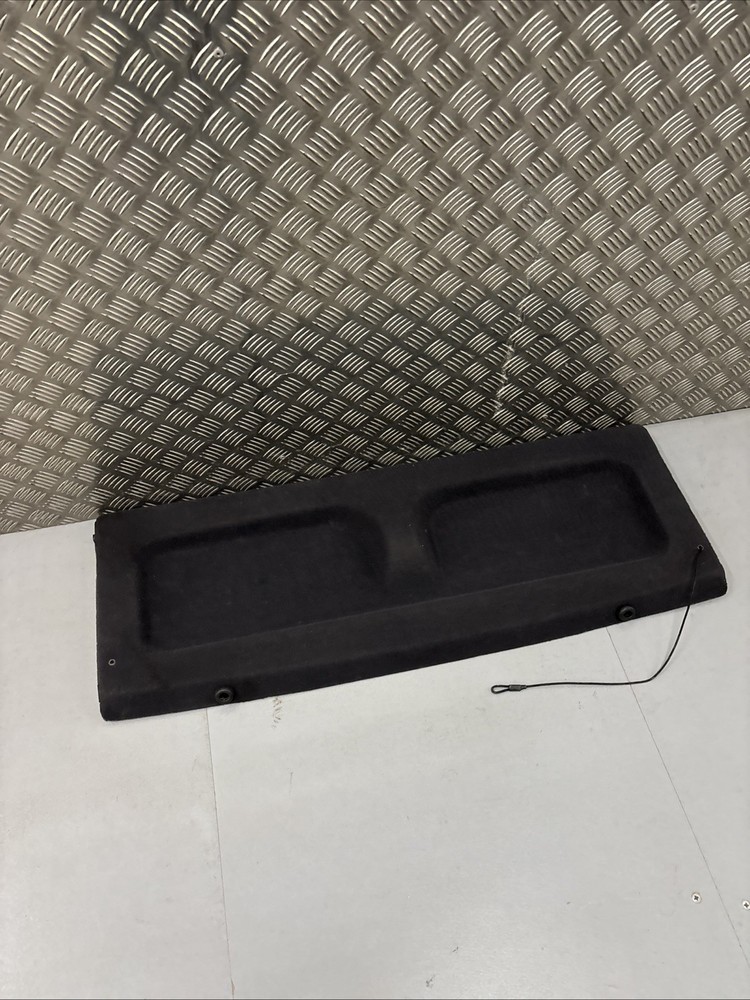 2003-2009 HYUNDAI GETZ PARCEL SHELF / LOAD COVER MISSING ONE STRAP RefB