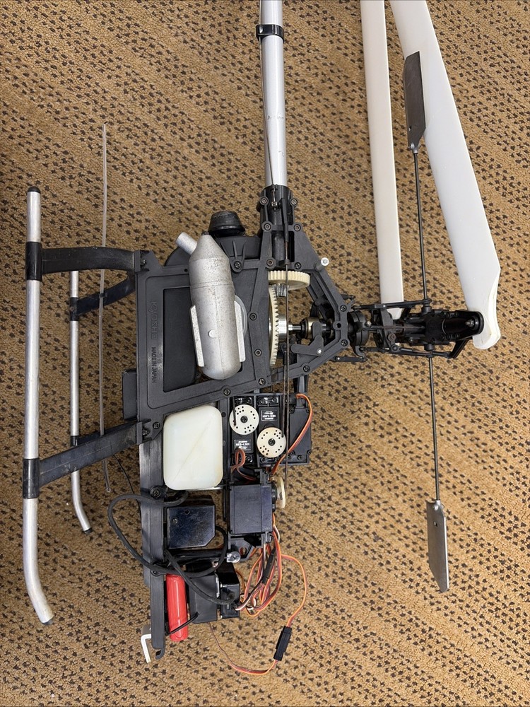 Kyosho Concept 30 helicopter