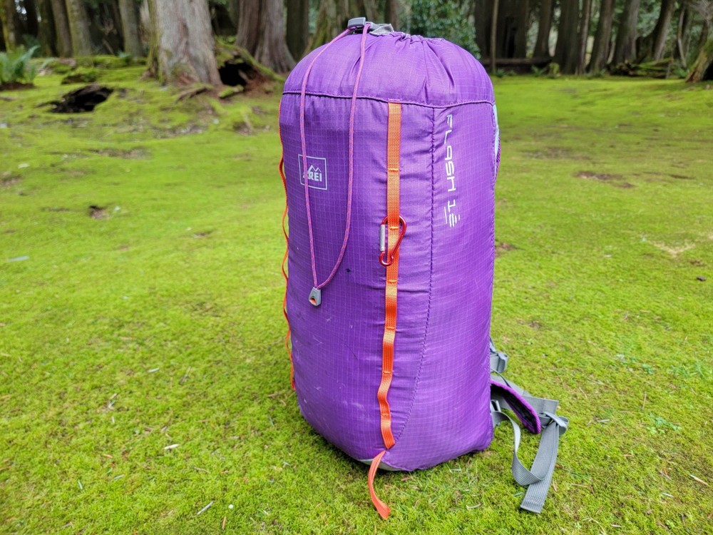 REI Flash 18 Purple UL Hiking Daypack Backpack ~ 2013 Model