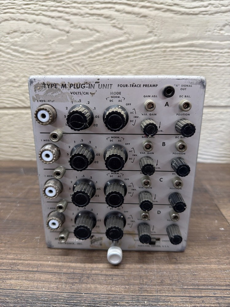 Tektronix Type M plug-in unit Tested Works