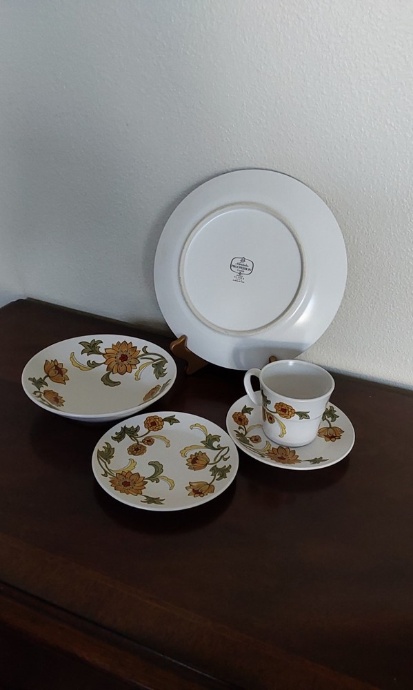 NORITAKE PROGRESSION "ALOHA" 5PC PLACE SETTING DINNERWARE