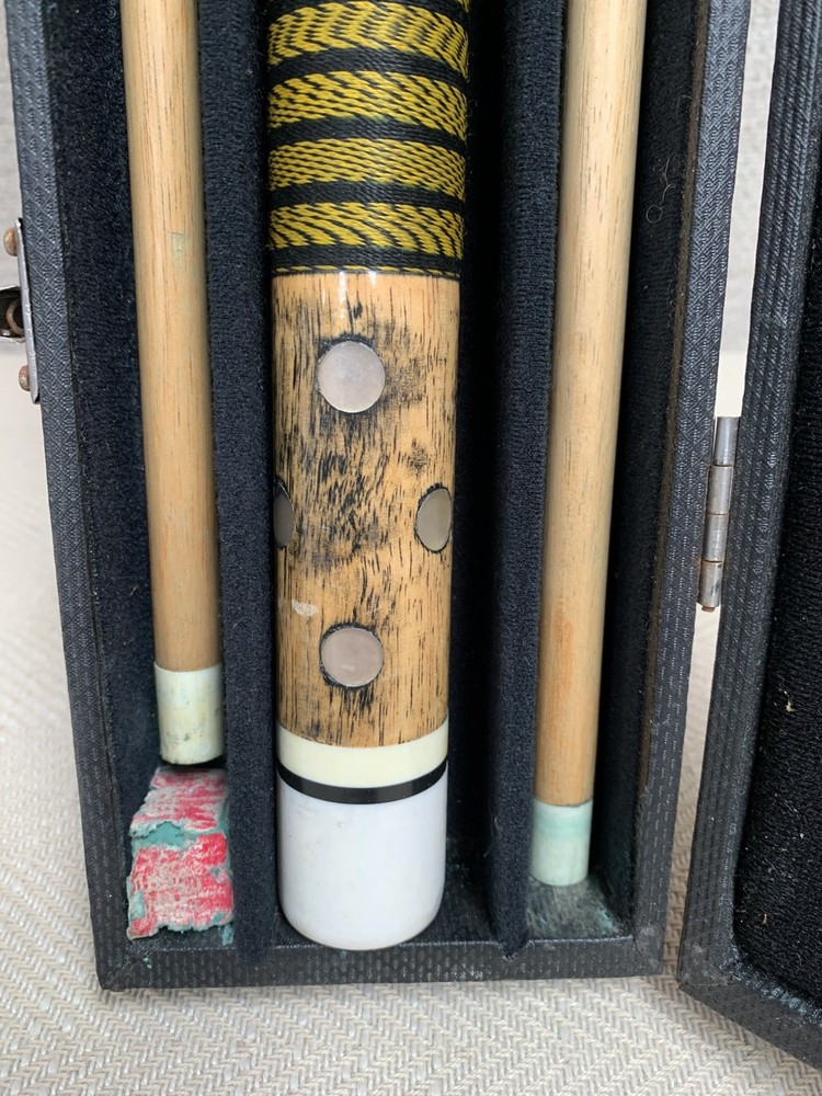 vintage pool cue stick with case