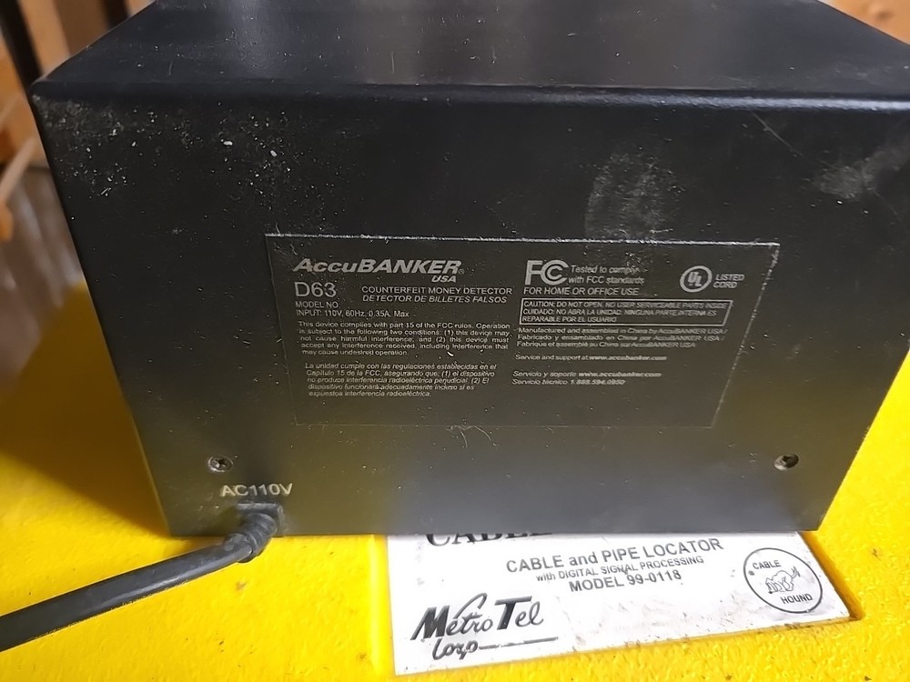 AccuBanker D63 Counterfeit money detector