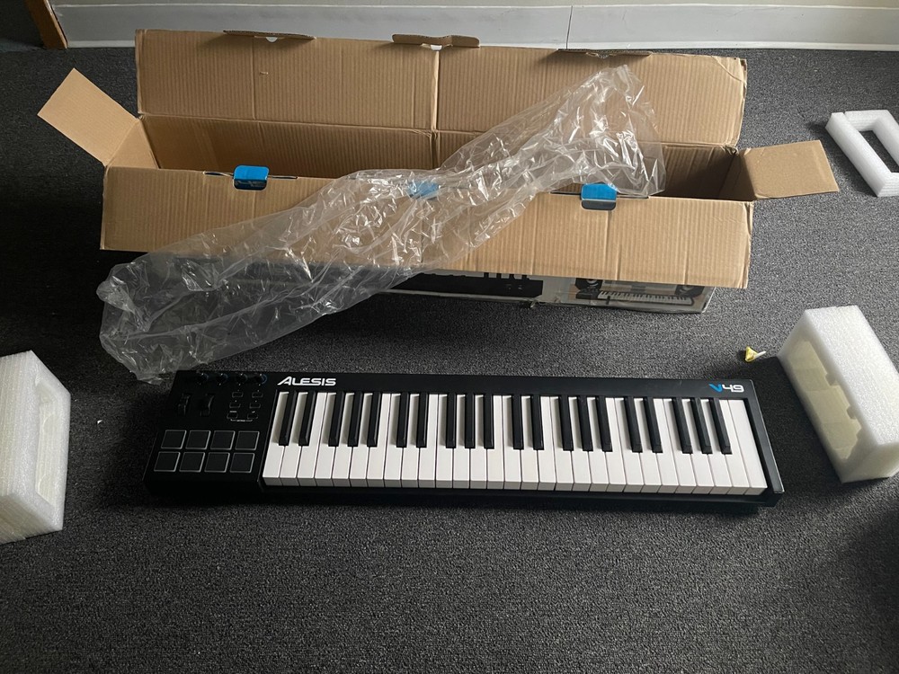 Alesis V49 49-Key USB MIDI Keyboard Controller