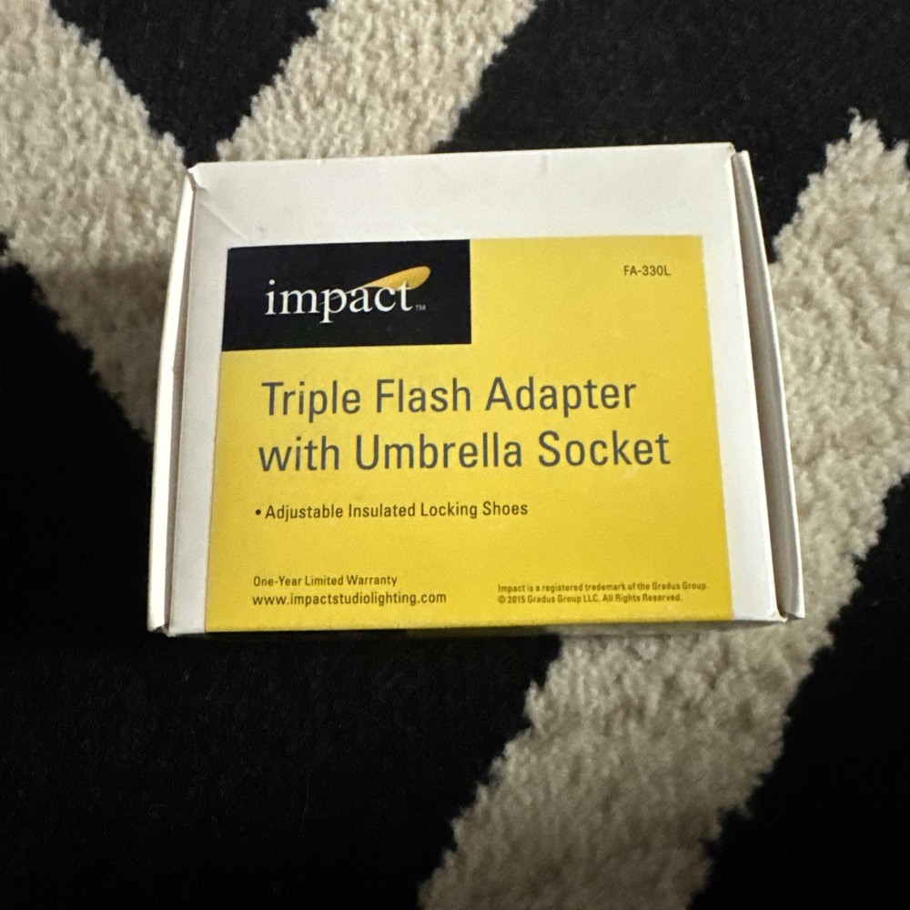 Used Impact FA-330L Adjustable Locking Triple Flash Adapter with Umbrella Socket