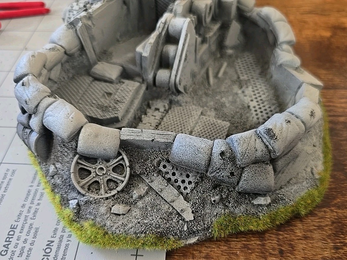 NEW Warhammer 40K VINTAGE Crashed Chimera Bunker Terrain Wreck Emplacement OOP