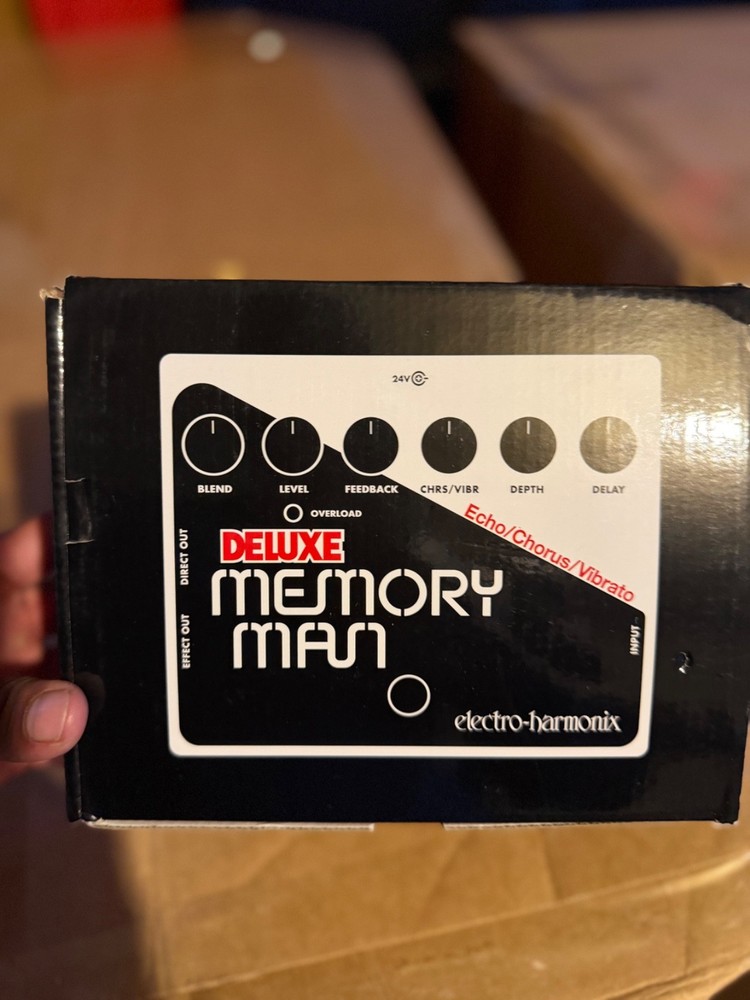 Electro-Harmonix Deluxe Memory Man Analog Delay / Chorus / Vibrato Pedal