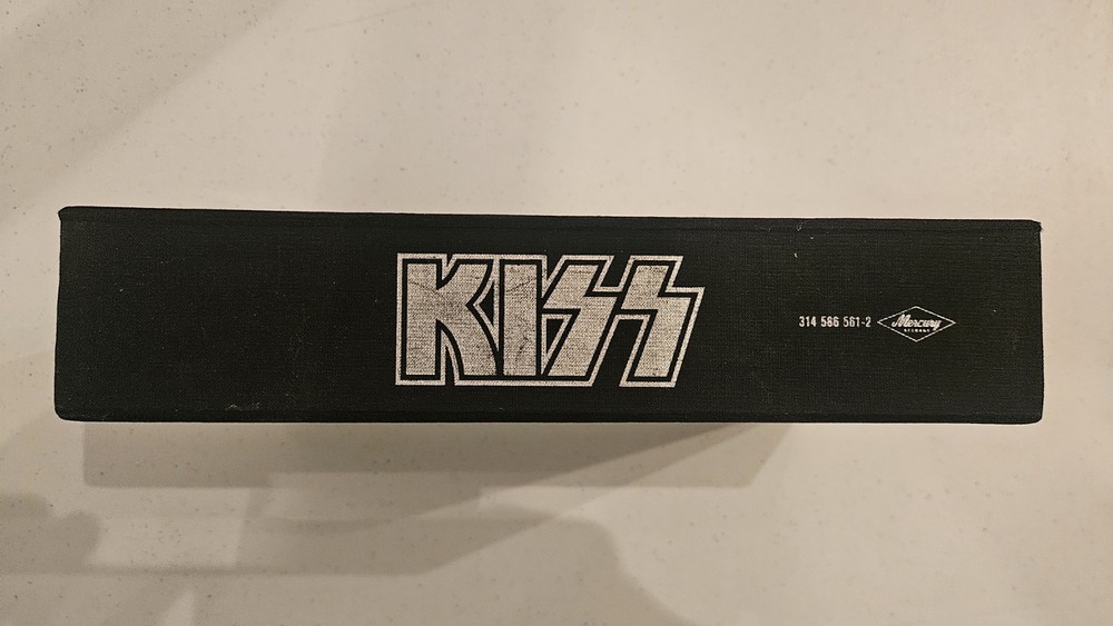 KISS The Definitive Collection Box Set Complete ~Book + 5 CDs 2001 Pre Owned