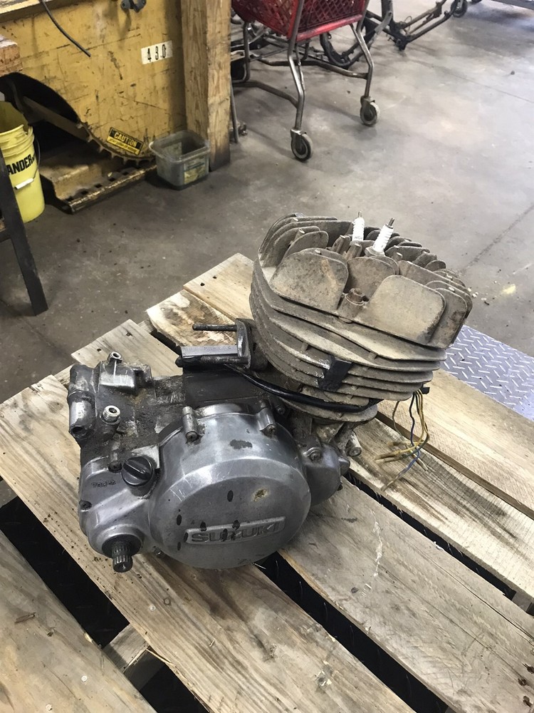 73 Suzuki TS 250 TS250 engine motor