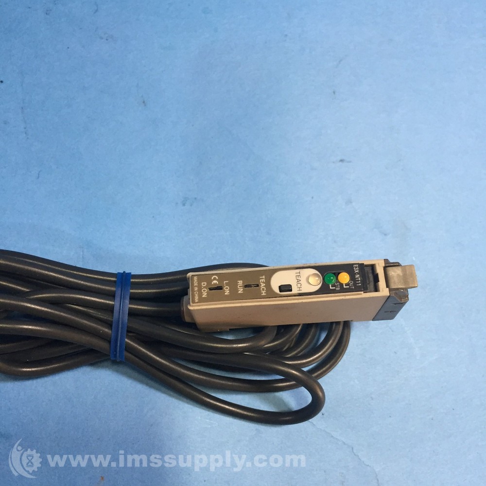 Omron E3X-NT11 Photoelectric Sensor, 2m Cable 0015