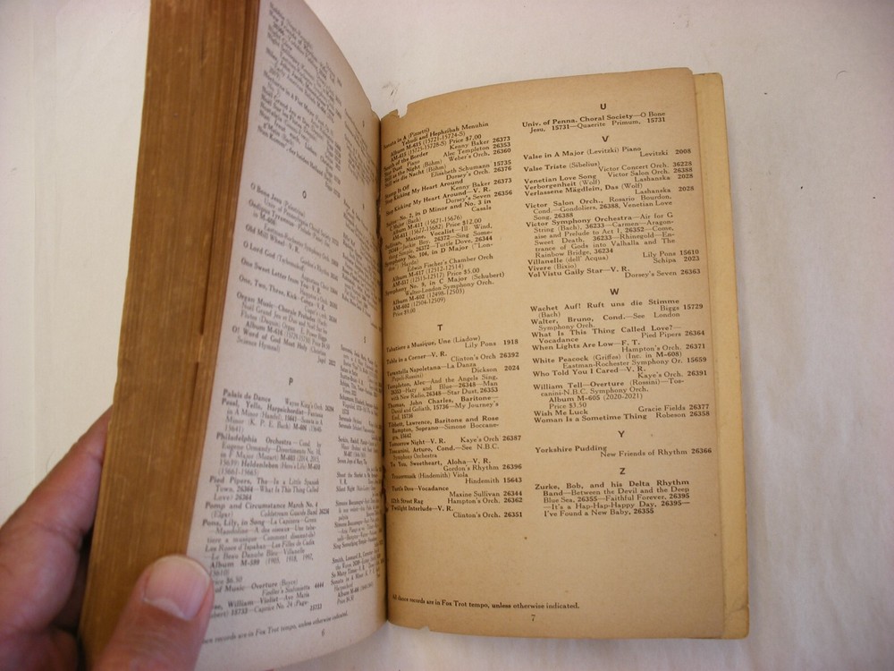 Original Victor Phonograph Record Catalog - 1939-1940