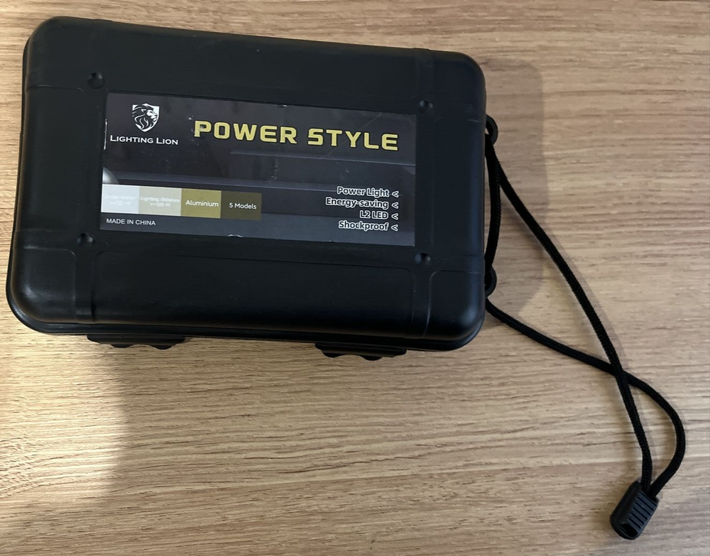 Dive Flashlight 1000 Lumens LED Flashlight Scuba Flashlight NEW