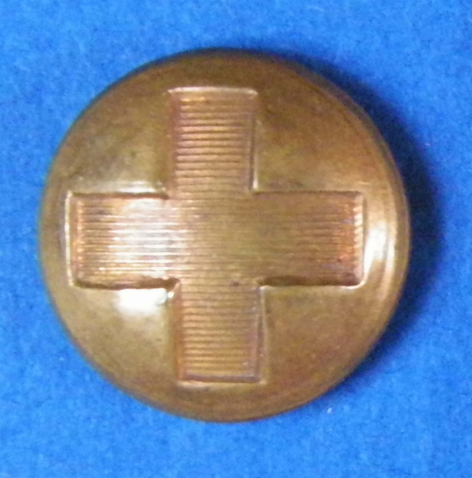 Bb RED CROSS SOCIETY BRITISH UNIFORM BUTTON     small gilt