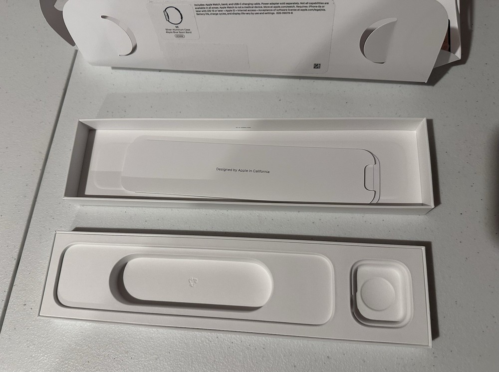 Apple Watch SE Silver Blue 40mm BOX ONLY