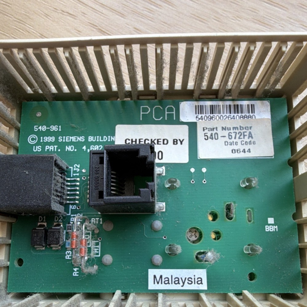 Siemens 540-672FA Thermostat
