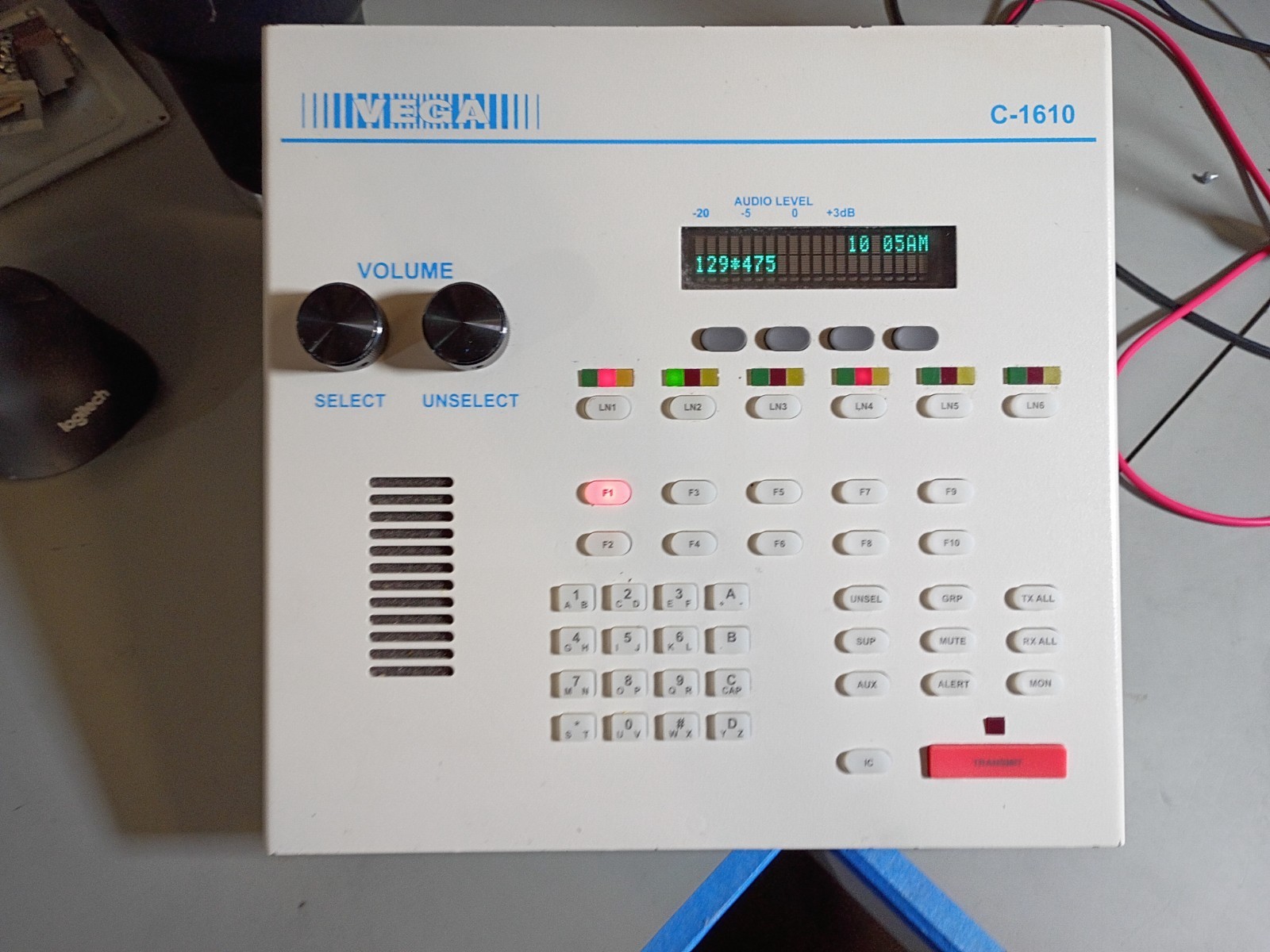 Telex VEGA C-1610 Desktop Radio Control Console - Tested Power On - Read