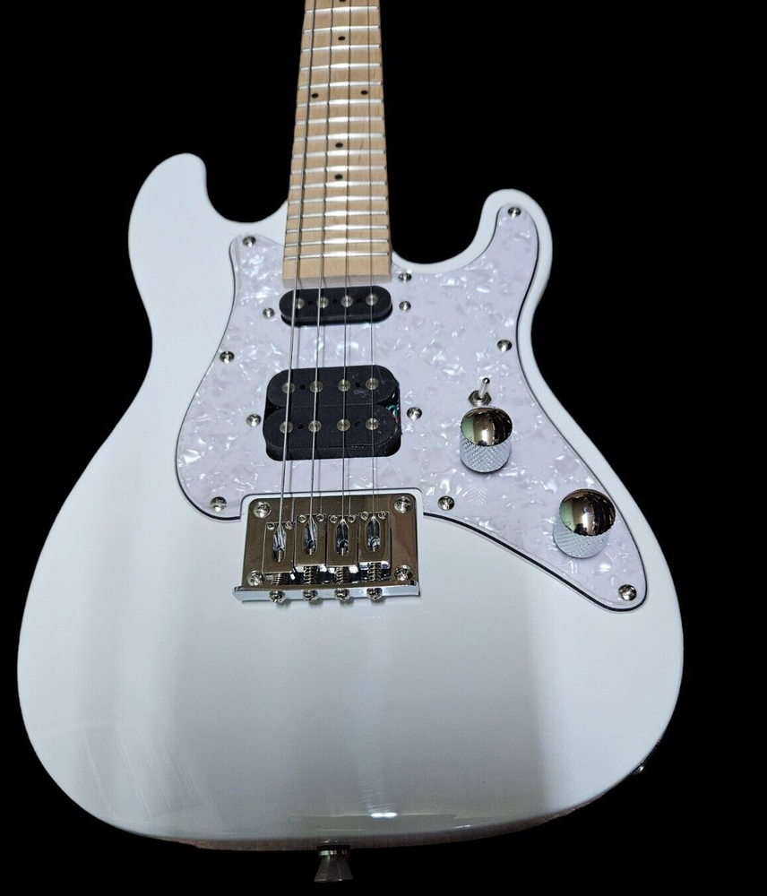 GREAT PLAYING NEW 4 STRING SOLID BODY WHITE ELECTRIC TENOR UKULELE