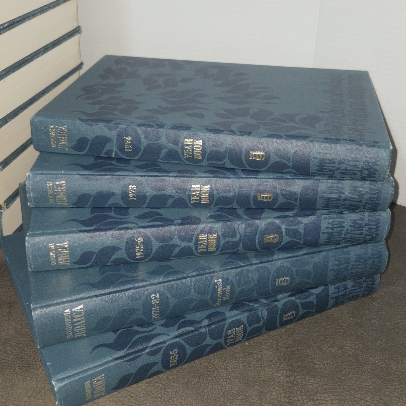 Encyclopedia Judaica -Volumes 8-16 1972 Printing/5 YearBooks 14 Total Hardcover