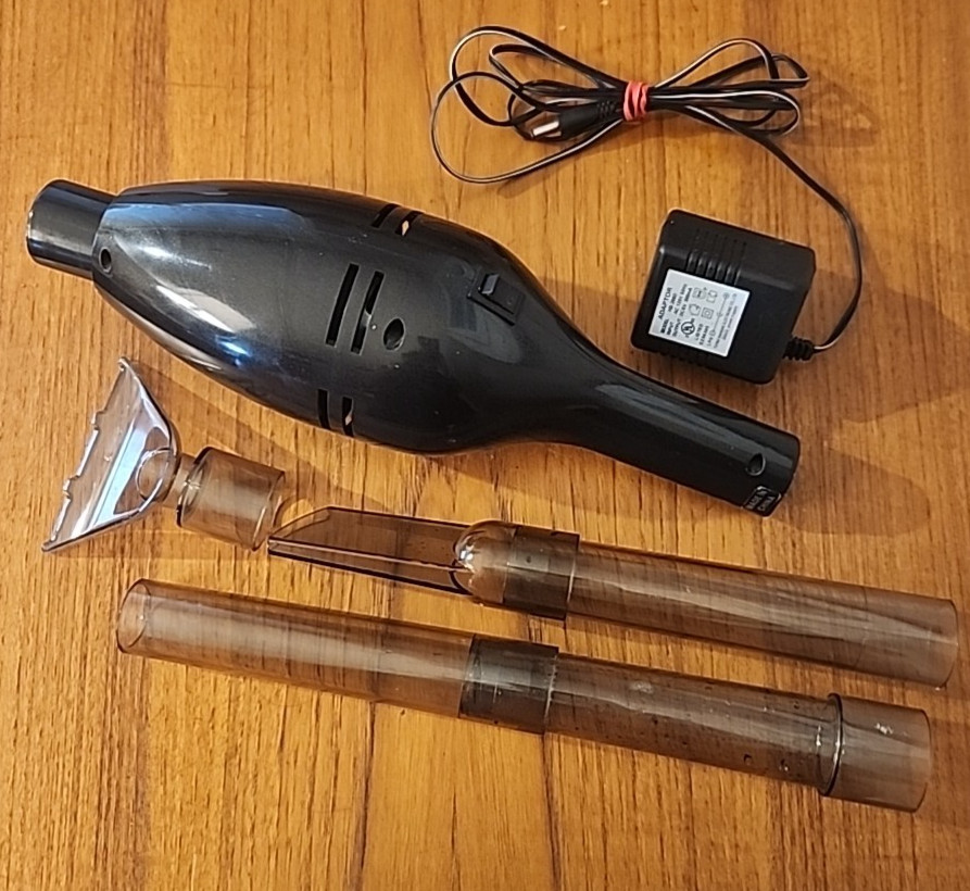 VINTAGE ELECTRIC RECHARGEABLE BUG CATCHER VACUUM