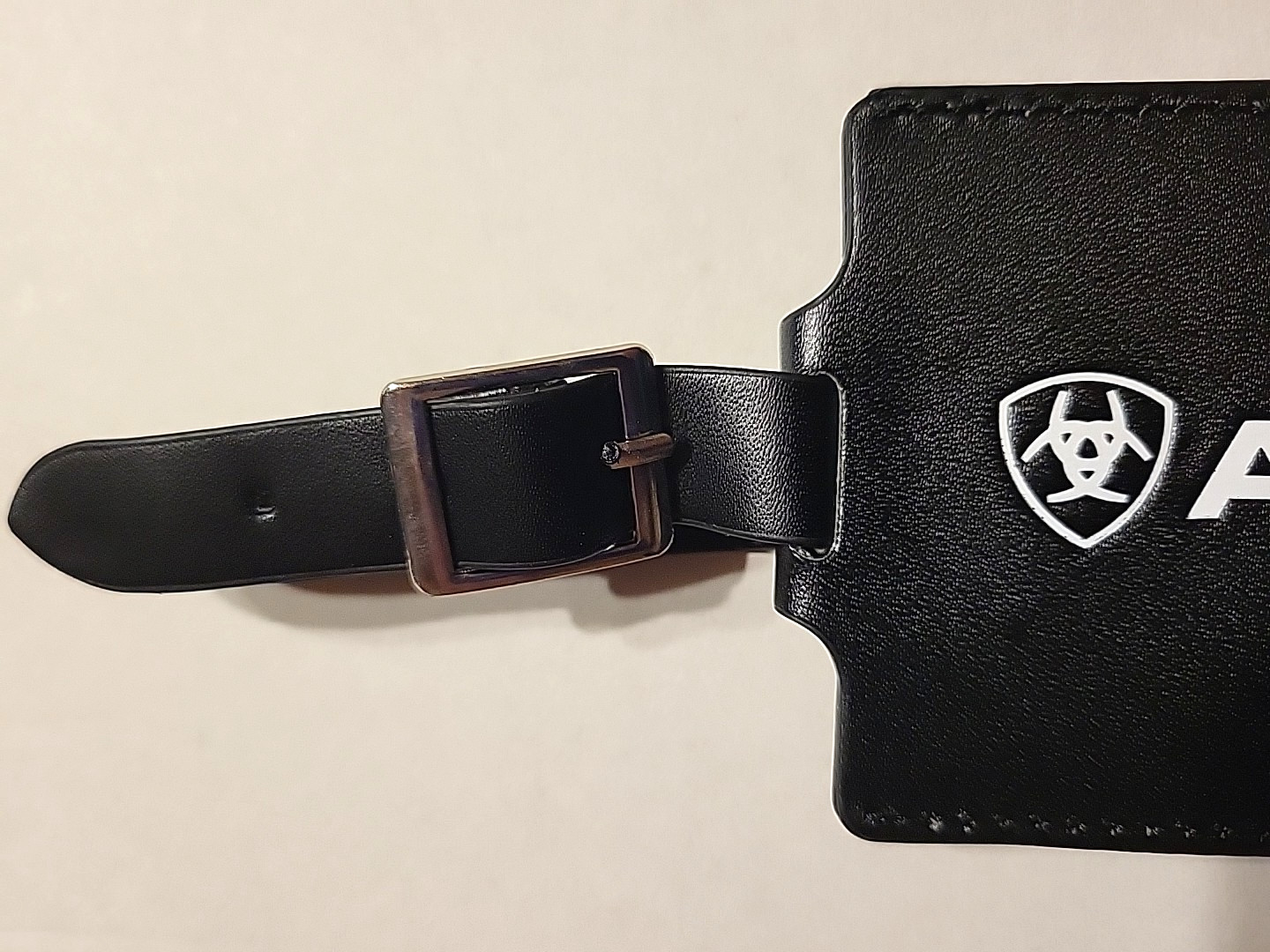 New Ariat Genuine Top Grain Leather Luggage Tag With Snap And Adjustable Buckle