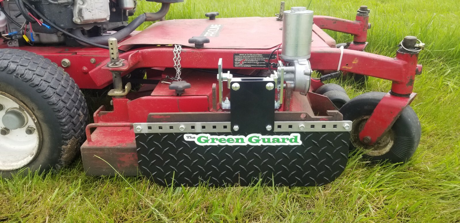 The Green Guard 'SLIM [HD]' - Motorized Chute Blocker with Aluminum Guard