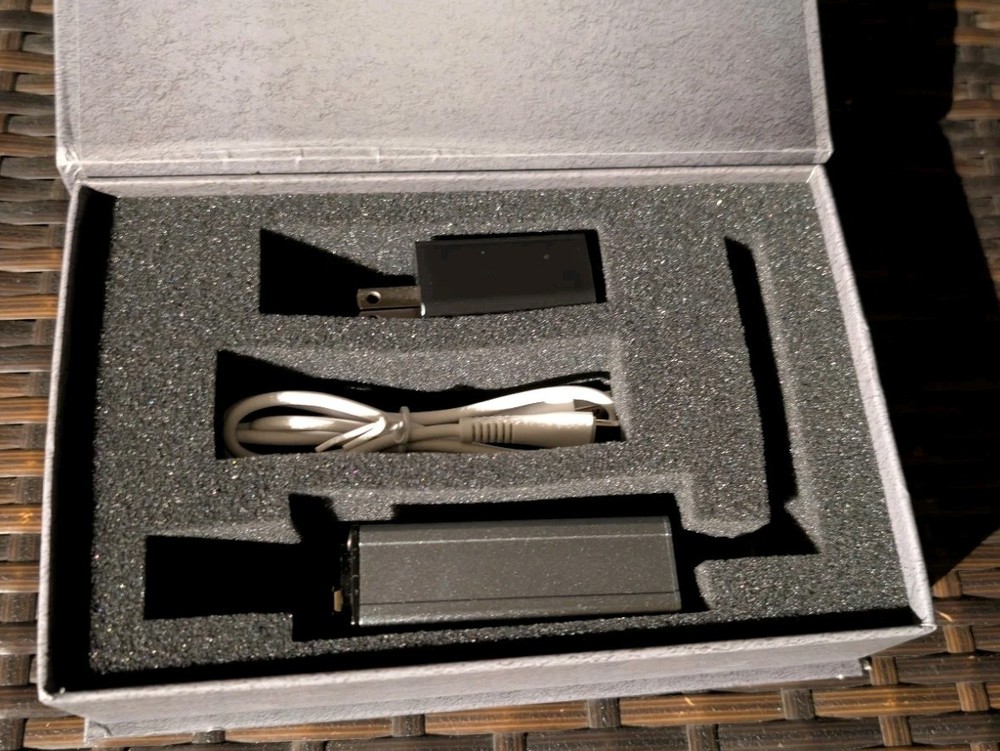 2.4G Wireless DMX Controller,Compact Transceiver w/ Wi-Fi/Bluetooth Connectivity