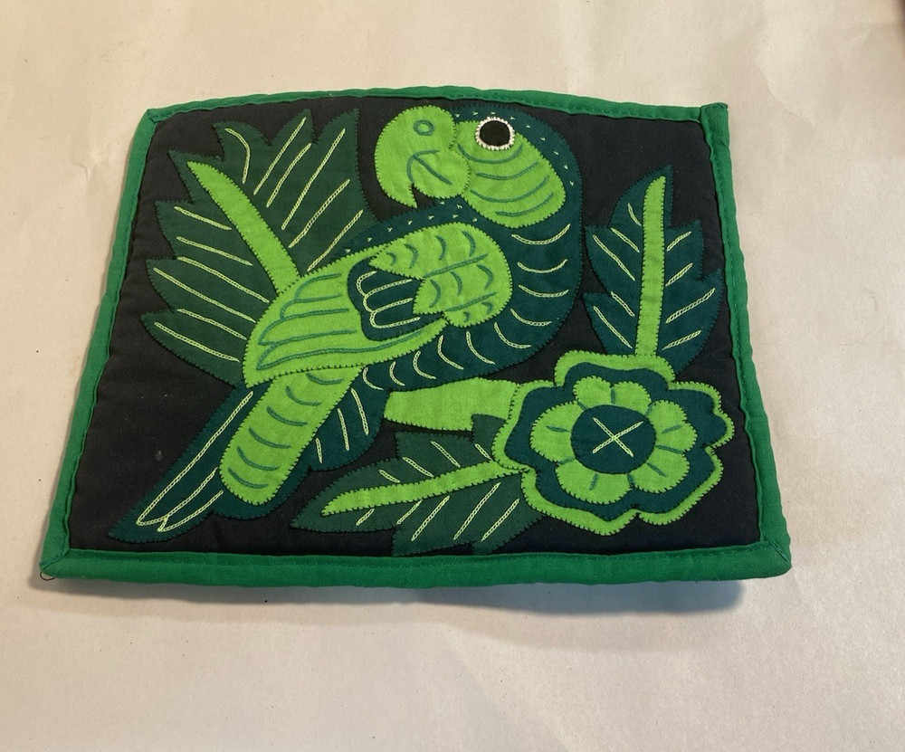 Kuna Mola pot holder
