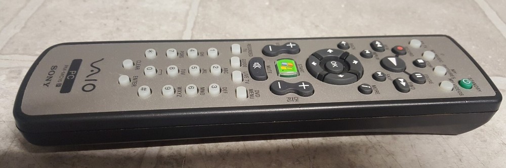 Sony VAIO RM-MC10 Remote Control NO BATTERIES