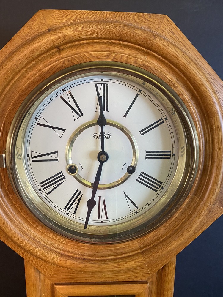 Functioning Vintage D & A Schoolhouse Regulator Wall Clock chiming with pendulum