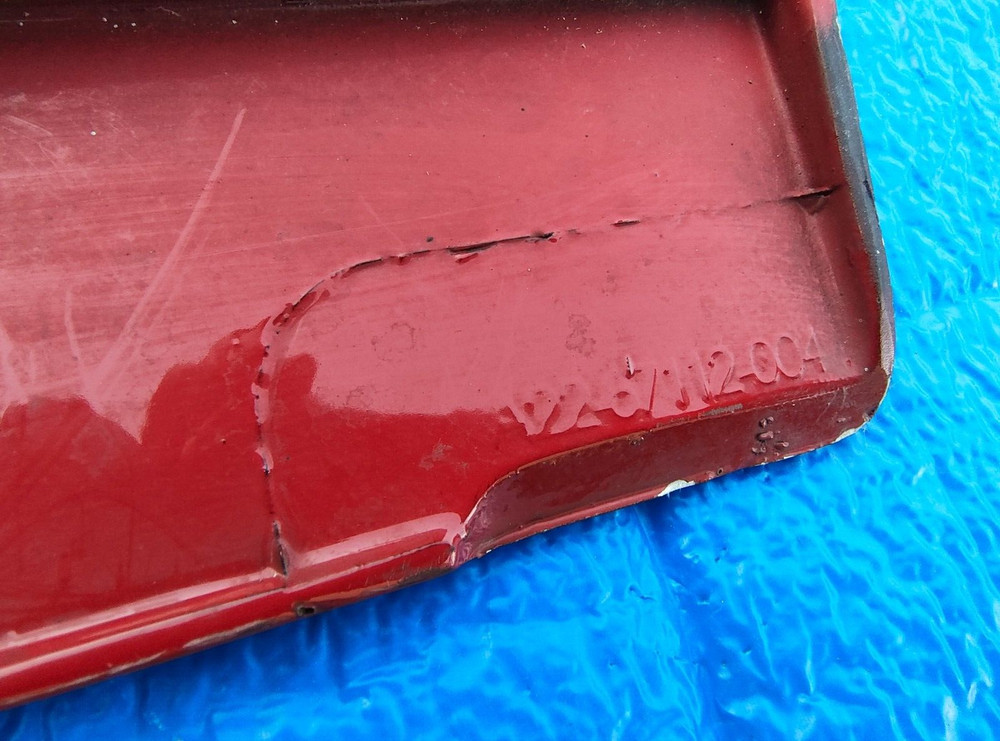FREIGHTLINER CASCADIA OEM DRIVER LEFT LOWER CAB SIDE FAIRING PANEL 08-24
