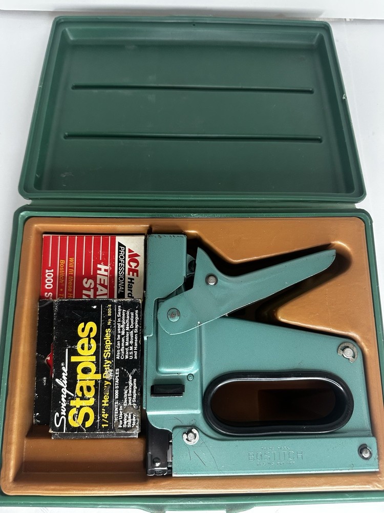 Bostitch Model T5 Stapler/ With Case