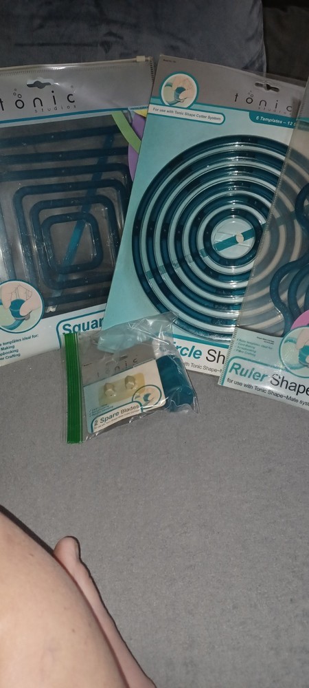 Tonic Studios Shapes Sets Round, Square, Ruler With Cutter Extra Blade Scrapbook