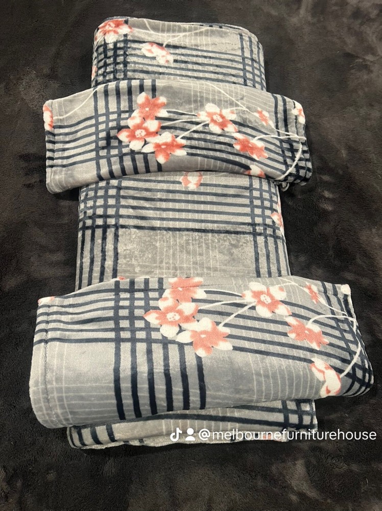 Warm 3 Piece Bed Sheet Set King Size.