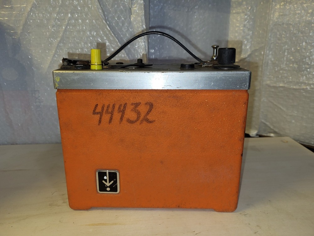 METROTECH 850 LINE TRACER CABLE PIPE Locator Transmitter only