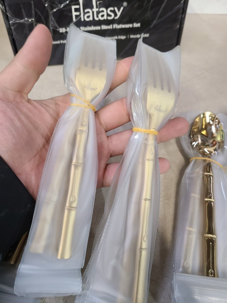 Flatasy Flatware Set Gold Silverware Set with Bamboo Pattern Mirror Polished 20
