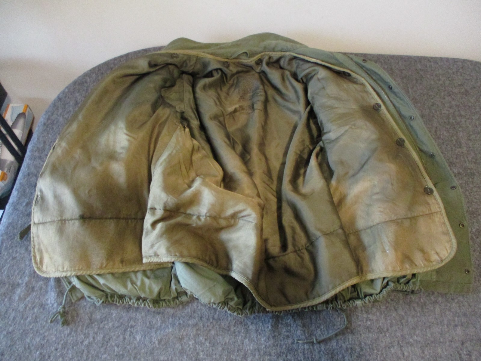 VINTAGE KOREA ISSUED HEAVY FIELD JACKET - SHELL (1952 Sz M) - LINER (1951 Sz L)