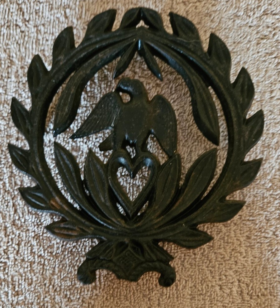 Vintage Cast Iron American Eagle Kitchen  Trivet