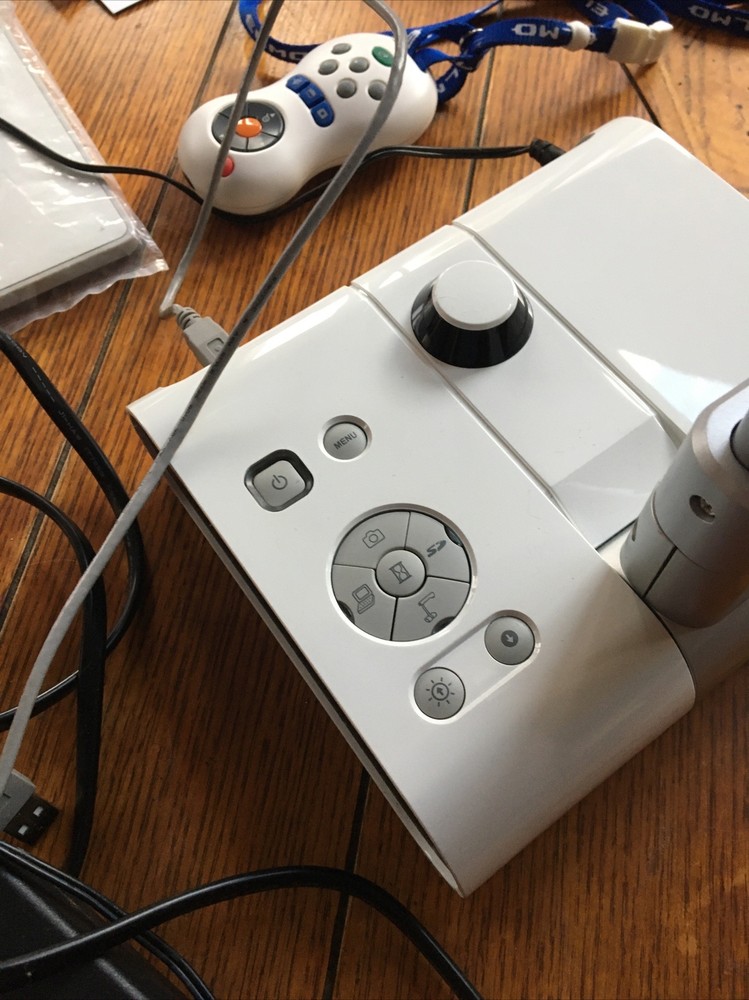 ELMO 5.2X OPTICAL ZOOM TT-02 RX Document Camera Visual Presenter Projector.