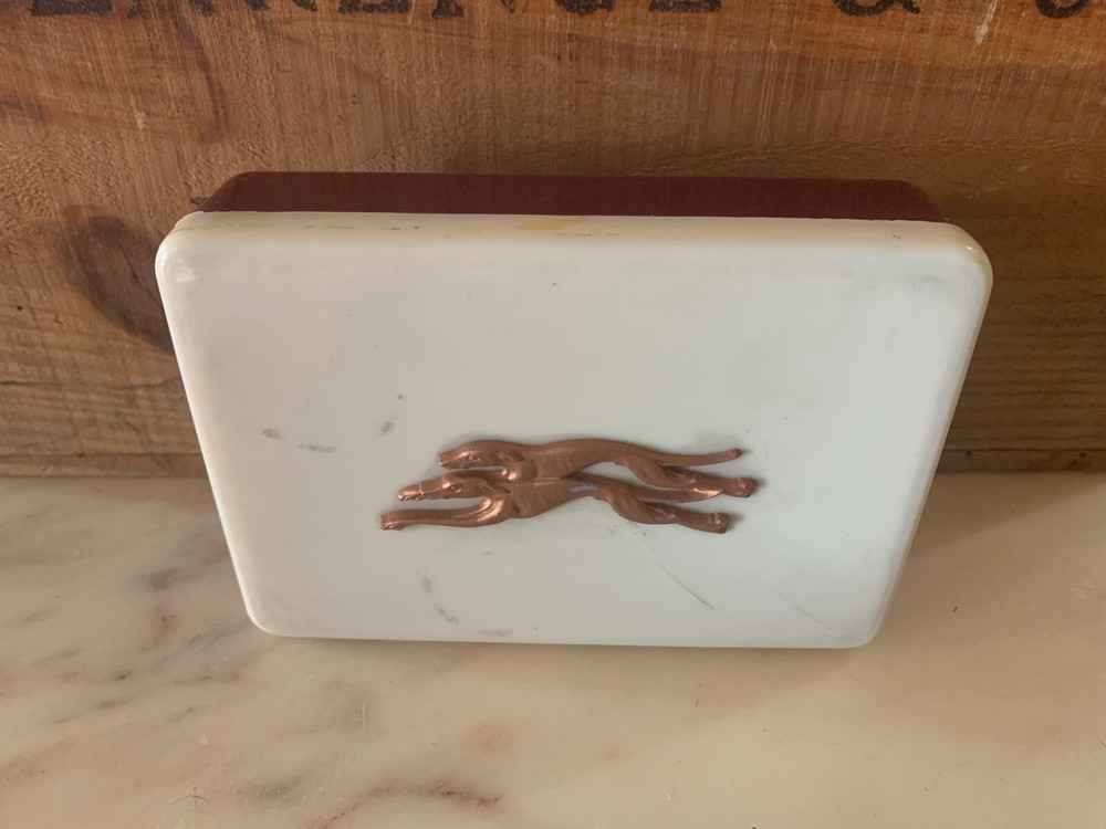 vintage PLASTIC BOX CIGARETTE HOLDER CIGARETTE dogs