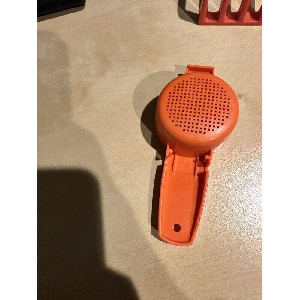 Vintage Tupperware Small Sifter #879-8 Orange