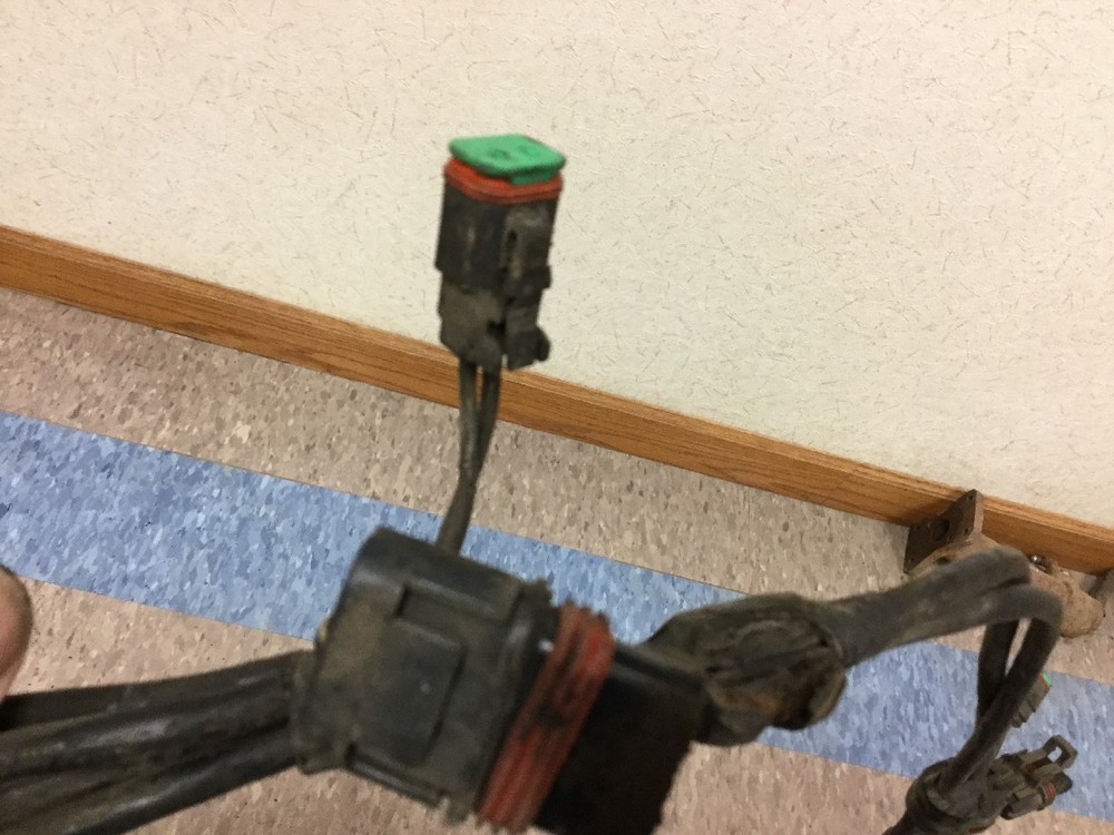 International 9200 Wiring Harness, Cab - Used