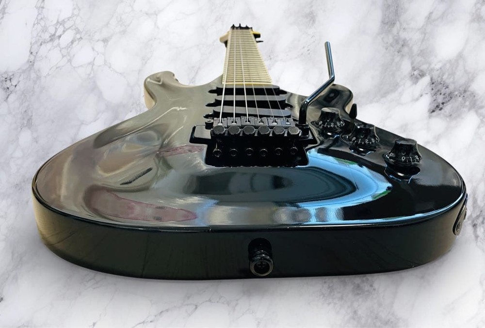 Mint Grass Roots HORIZON SUGIZO Model Black