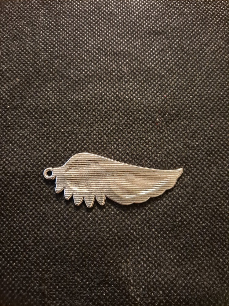 WING CHARM! e7627UXX
