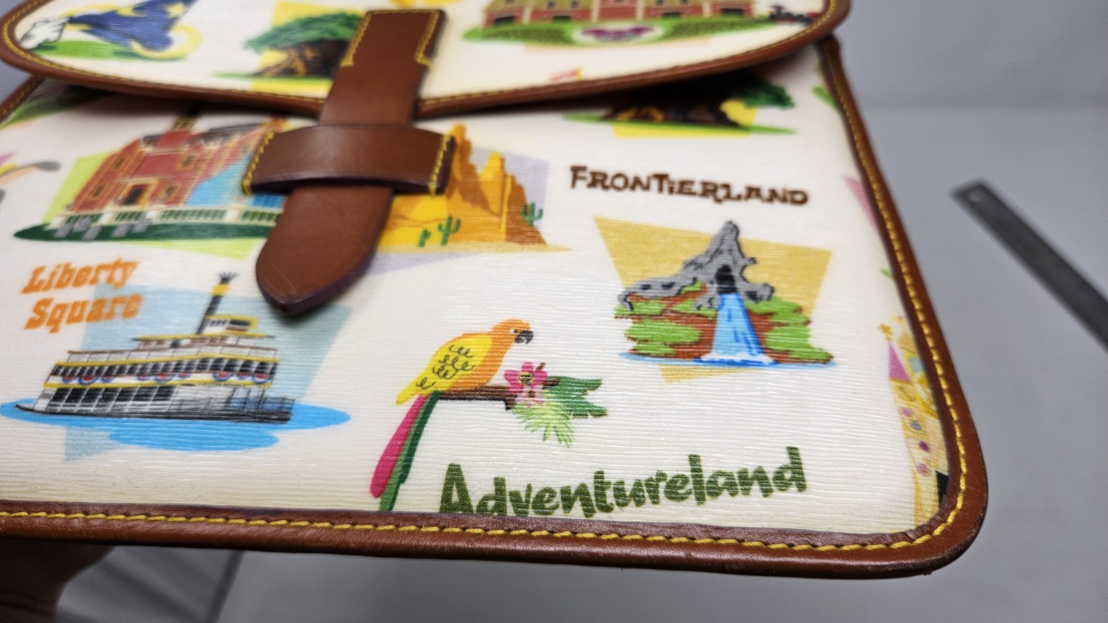 Dooney & Bourke DISNEY WORLD Retro iPad Tablet Case Leather Traveling Carrying