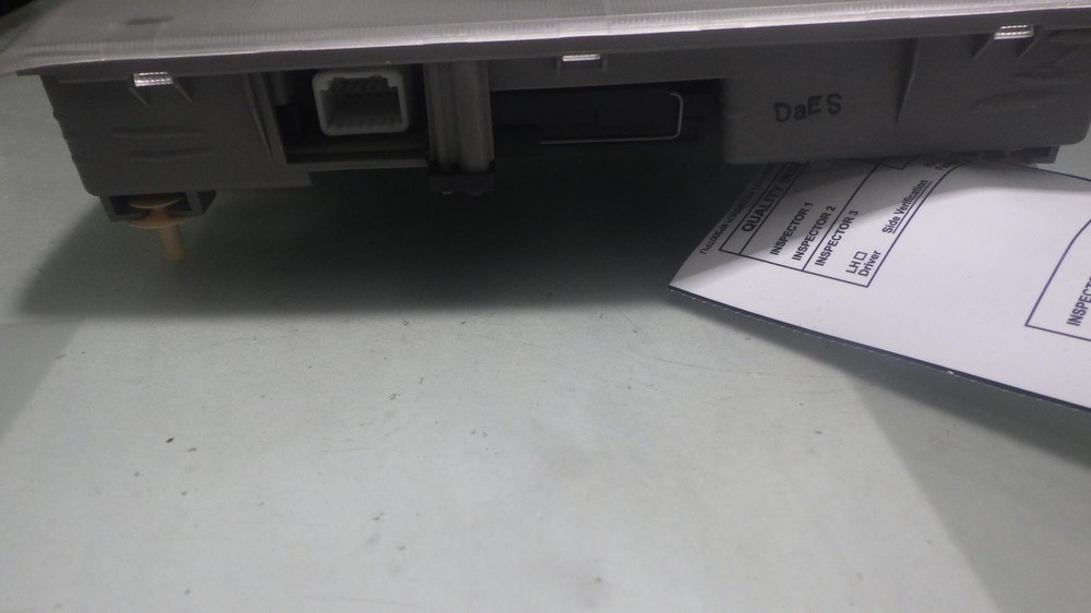 04 LEXUS ES330 Front Console roof